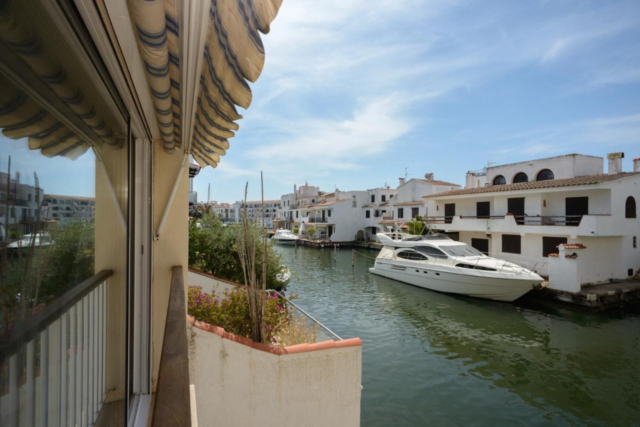 艾姆布里亚布拉瓦Casa Cartago别墅 外观 照片