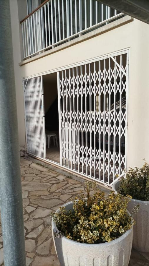 艾姆布里亚布拉瓦Casa Cartago别墅 外观 照片